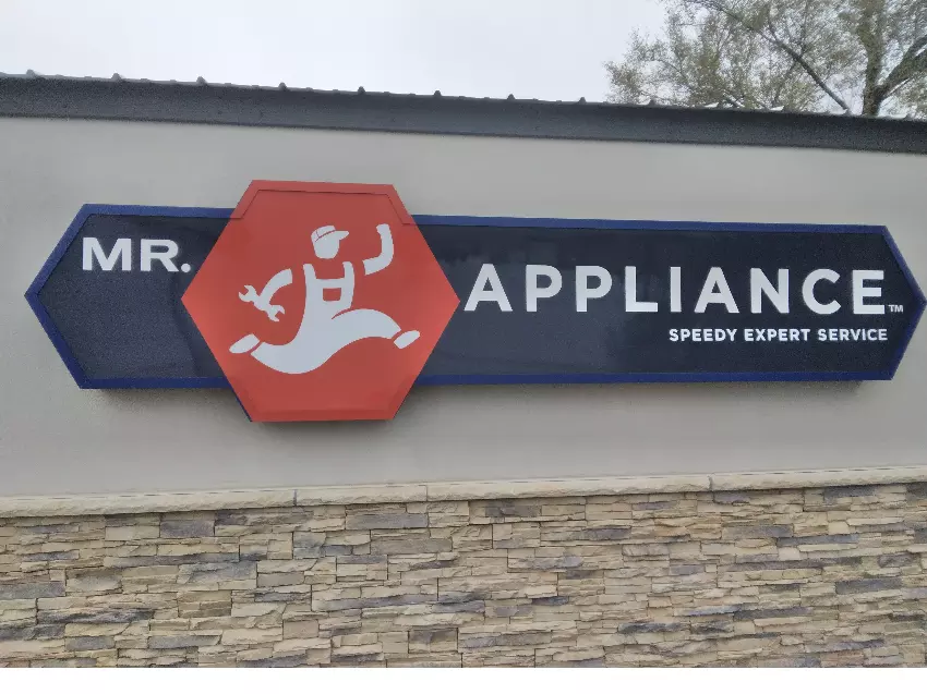 Mr. Appliance office sign in Derby, KS