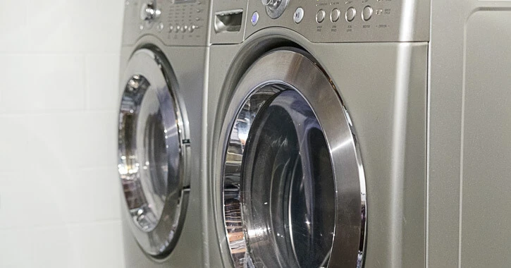 https://www.mrappliance.com/us/en-us/mr-appliance/_assets/expert-tips/images/mra-blog-how-to-clean-front-load-washer1.webp